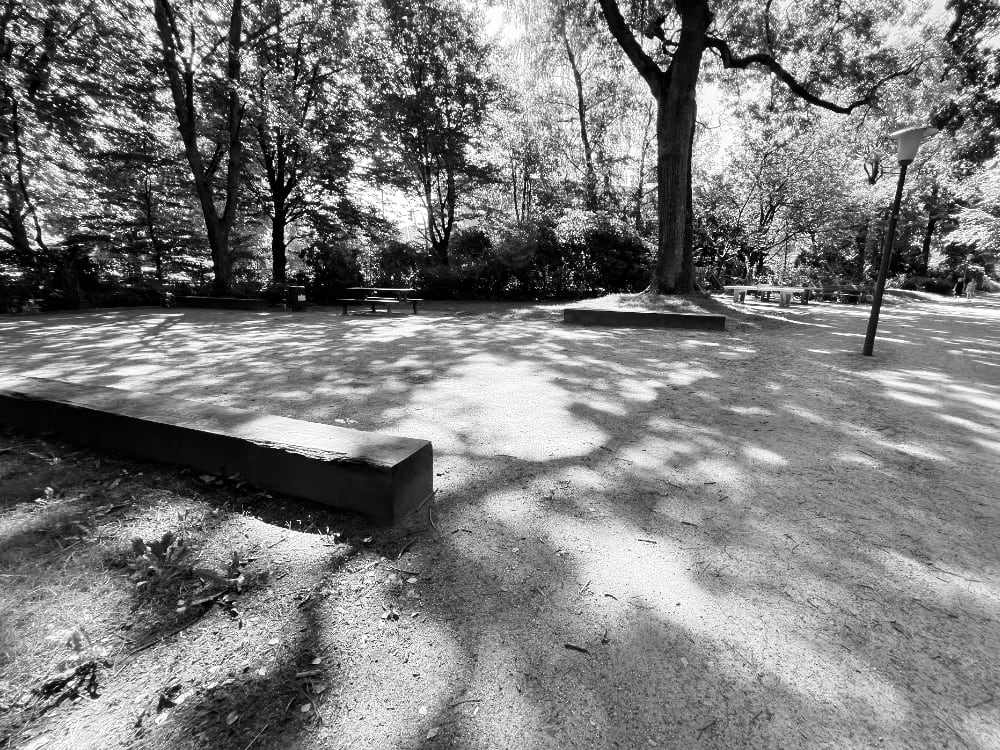 Bouleplatz (Pétanque) im Eppendorfer Park am UKE. Hamburg